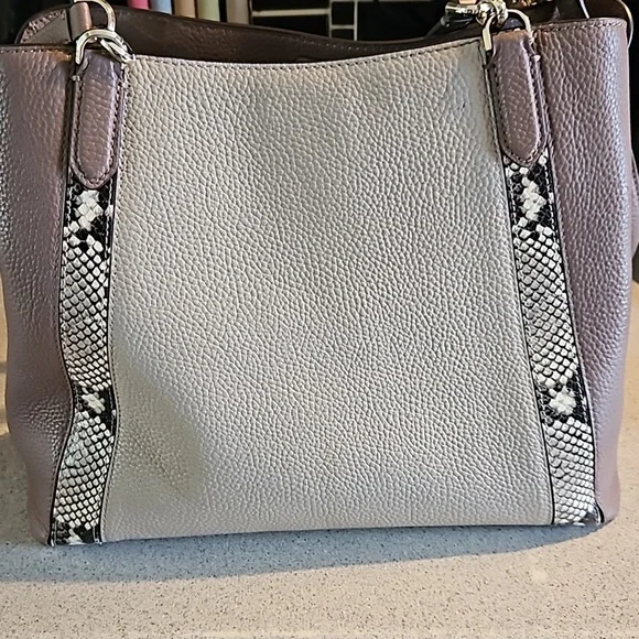 KATE SPADE POCKET BOOK - Picture 4 of 14